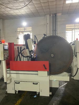 LDX-026A 研磨可能な直径 200-1300MM セルボフィード 完全にCNC 円形 刃 歯車研磨機